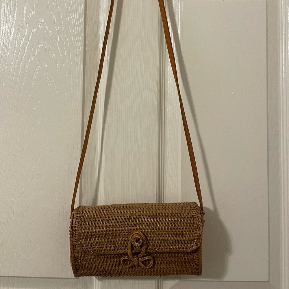 Beach Gold Straw Crossbody